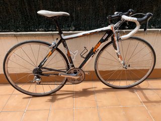 Bicicleta carretera KTM