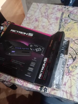 Consola Retron 5 Negra
