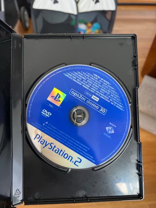 Revista PS2 Oficial Abril 2003 - Disco 27