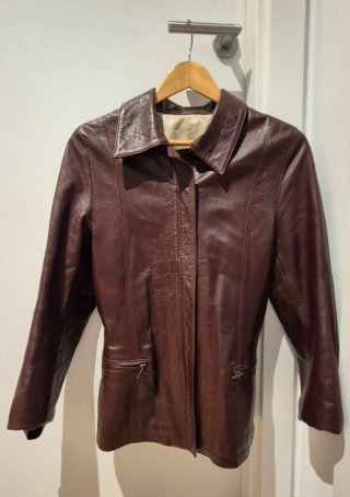 Chaqueta de cuero burdeos mujer T-38