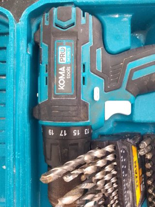 Taladro Atornillador Koma Pro con Batería y Cargad