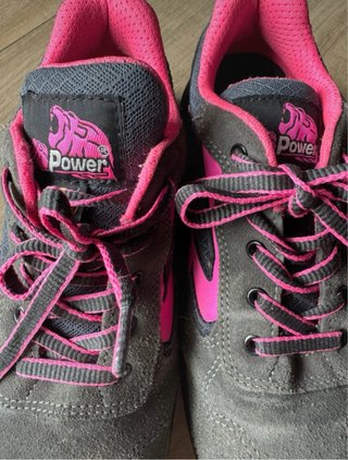 Scarpe U-Power antinfortunistiche.