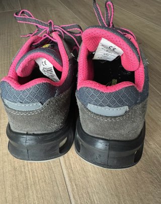 Scarpe U-Power antinfortunistiche.