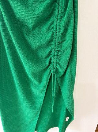 Vestido verde Shein con abertura