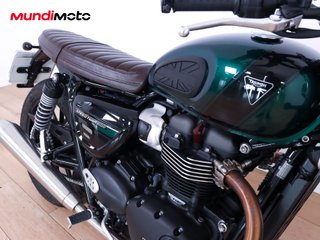 TRIUMPH SPEED TWIN 900