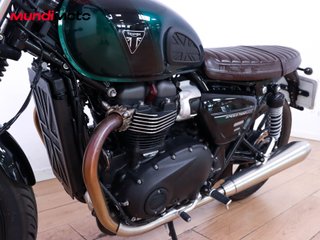 TRIUMPH SPEED TWIN 900