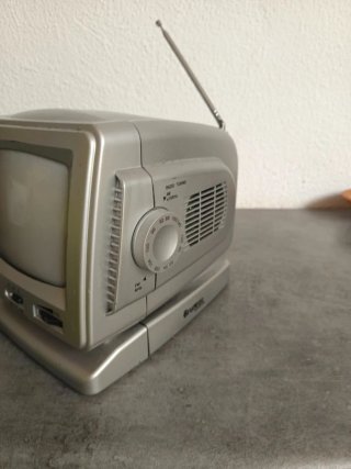 TV y Radio Portátil Camping