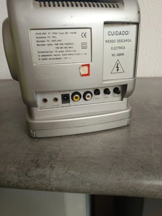TV y Radio Portátil Camping