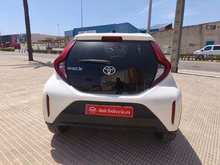 Toyota Aygo X Cross 1.0 VVT-I 72CV Play