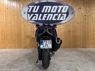 Kymco AK 550