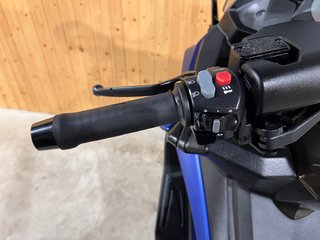 Kymco AK 550