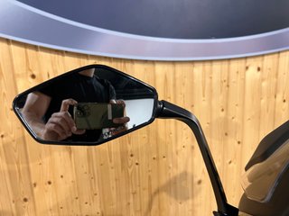 Kymco AK 550
