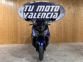Kymco AK 550