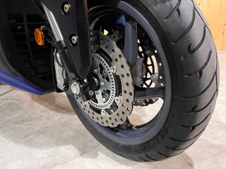 Kymco AK 550