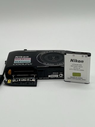 Nikon Coolpix S3100 14.0MP Working Camera