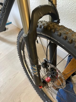 Bicicleta Cube Reaction Pro Montaña