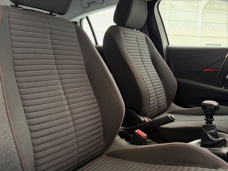 Peugeot 208 2022, foto 11