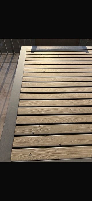 Mesa de terraza con sillas