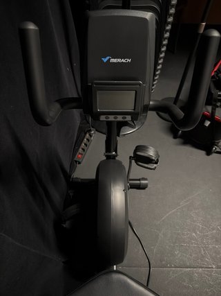 Bicicleta estática Merach con asiento
