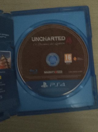 Play 4 con varios juegos