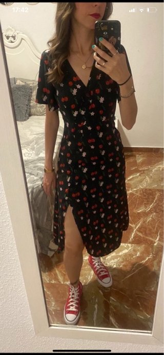 Vestido Kling Negro Estampado Cerezas