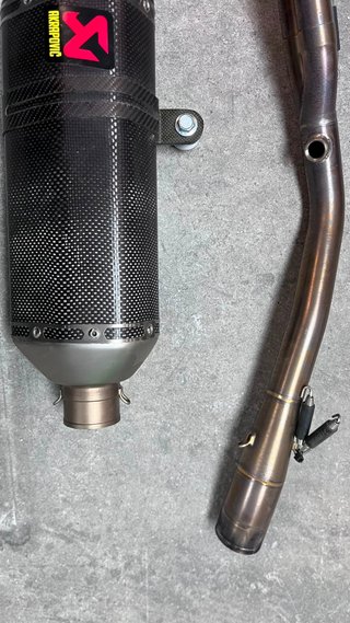 Línea completa Akrapovič Yamaha TMAX