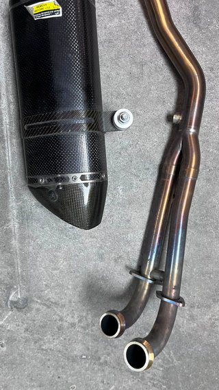 Línea completa Akrapovič Yamaha TMAX