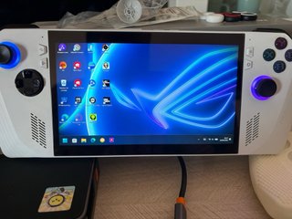 ASUS ROG Ally Z1 Extreme + Dock USB-C + Custodia + Scatola