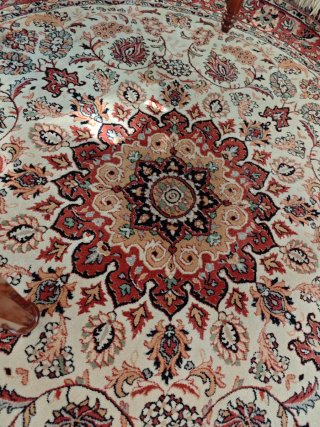 Alfombra redonda floral antigua 2m