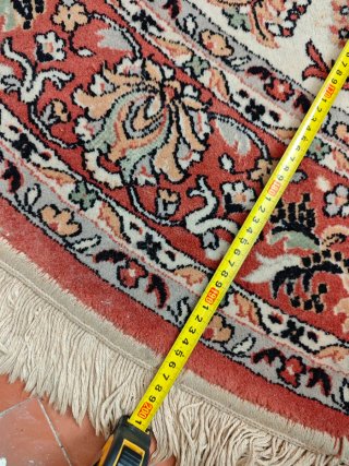 Alfombra redonda floral antigua 2m