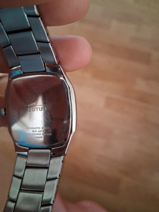 Reloj Lotus Hombre Plata y Blanco