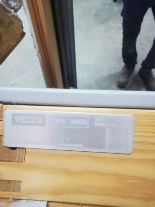 Ventana Velux GGL UK08 + Estor Opaco