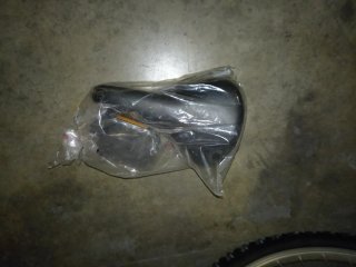 Bicicleta de montaña nueva en caja