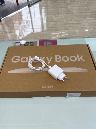 Ordenador portátil Galaxy Book5 750XHD-KD1 IntelCore ultra