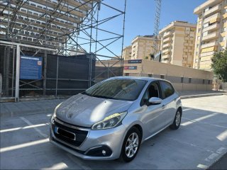 Peugeot 208 2005