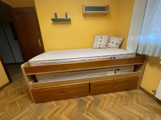 Escritorio juvenil madera pino completa. Urgeventa