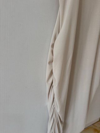Vestido beige tirantes drapeado