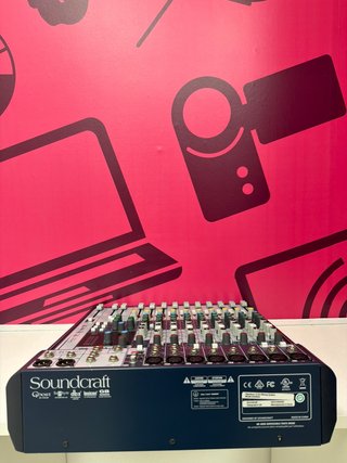 Controlador Soundcraft Signature 12