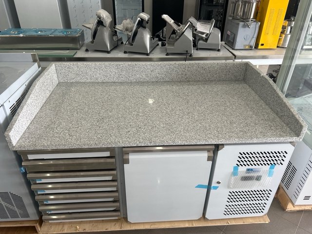Mesa de Pizza con Encimera de Granito