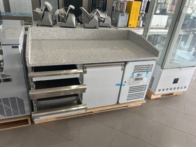 Mesa de Pizza con Encimera de Granito