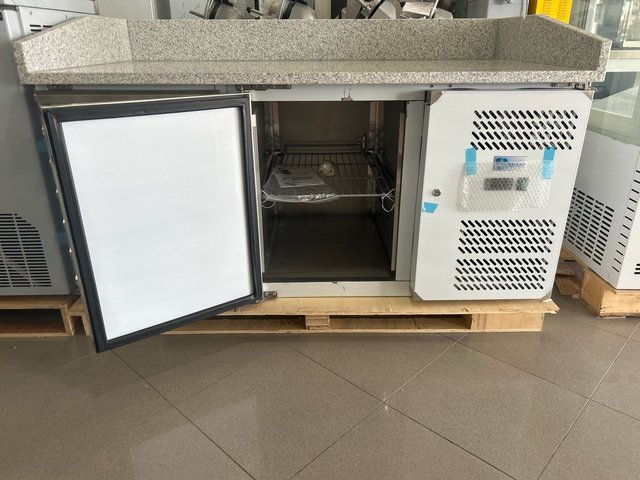 Mesa de Pizza con Encimera de Granito