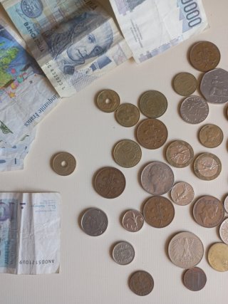 Lote monedas y billetes de segunda mano