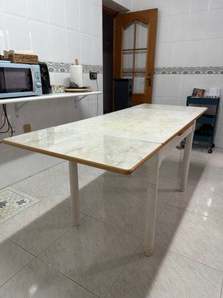 Mesa extensible cocina/comedor madera