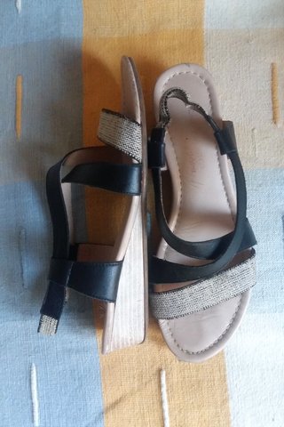 Sandalias cuña T 38