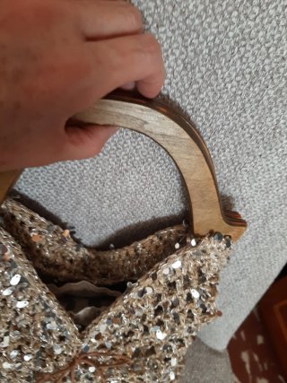 Bolso rafia lentejuelas hecho a mano