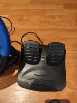 Volante y Pedales Speedlink PS2