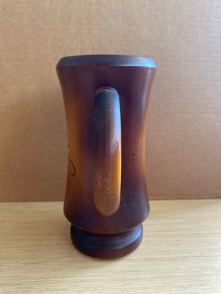 Boccale vintage in legno dipinto a mano