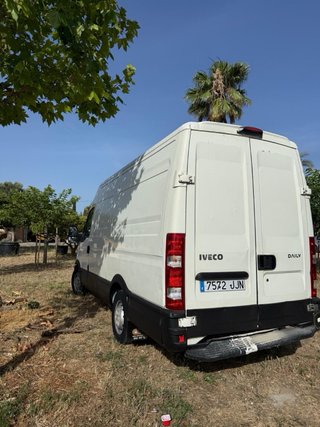 furgoneta iveco daily 2015