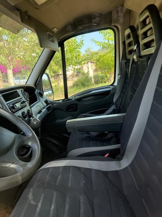 furgoneta iveco daily 2015