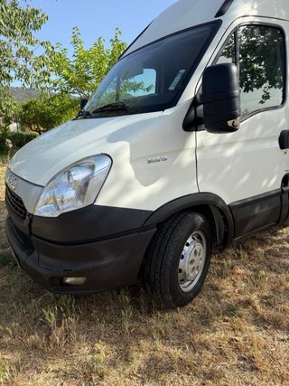 furgoneta iveco daily 2015